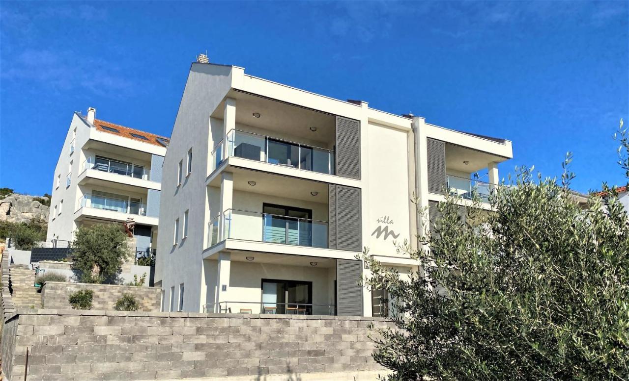 Villa M - Your Business & Holiday Apartment In シベニク エクステリア 写真