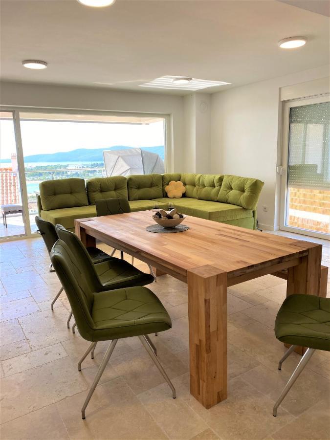 Villa M - Your Business & Holiday Apartment In シベニク エクステリア 写真